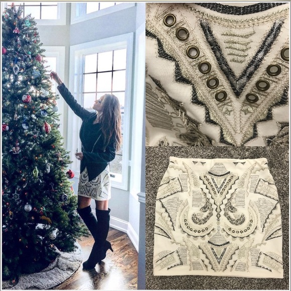 morrisday the label Dresses & Skirts - 🍭Embroidered mini skirt